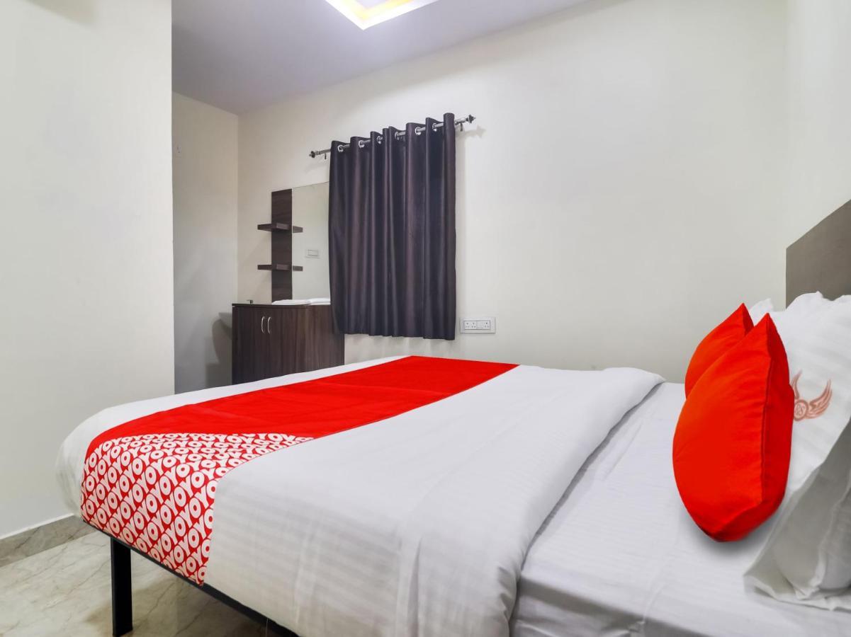Hotel O Red Stone Hotels Haiderabad Buitenkant foto