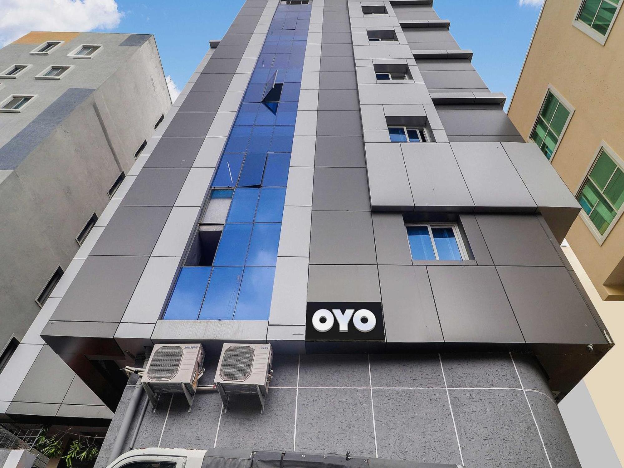 Hotel O Red Stone Hotels Haiderabad Buitenkant foto