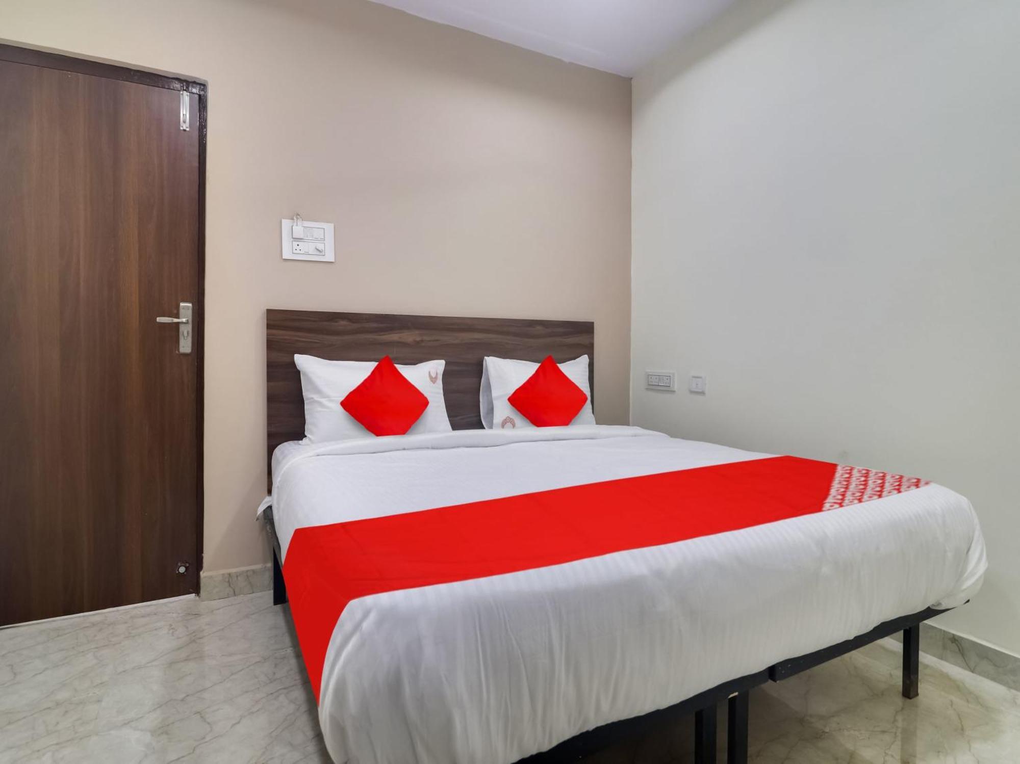 Hotel O Red Stone Hotels Haiderabad Buitenkant foto
