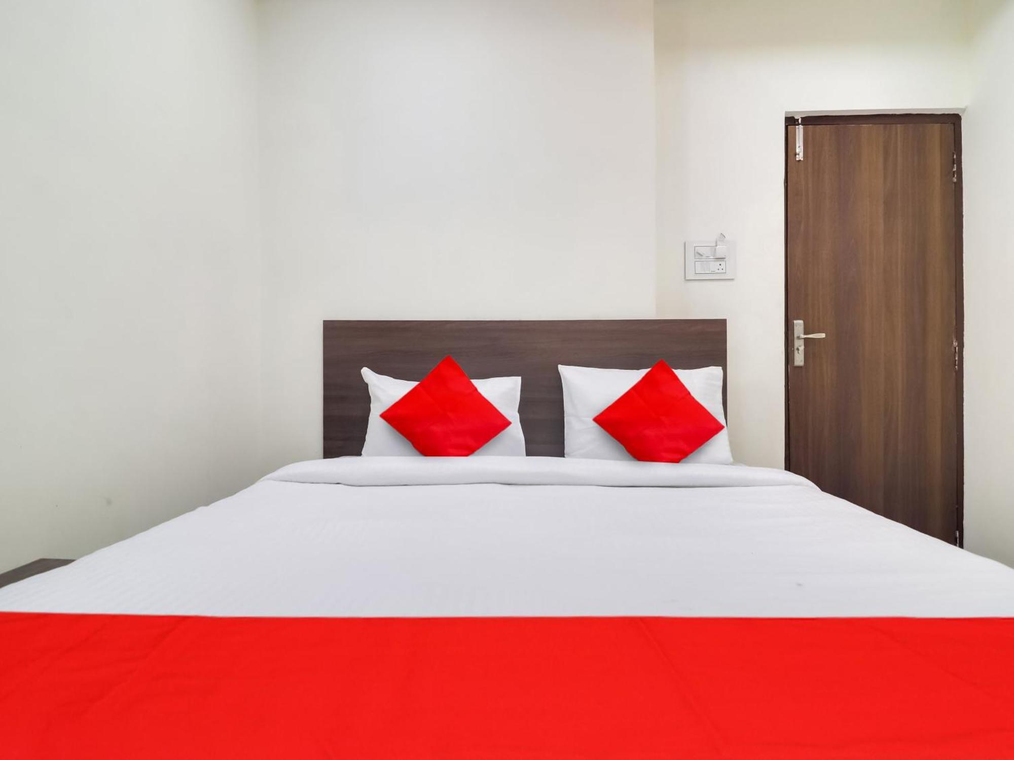Hotel O Red Stone Hotels Haiderabad Buitenkant foto