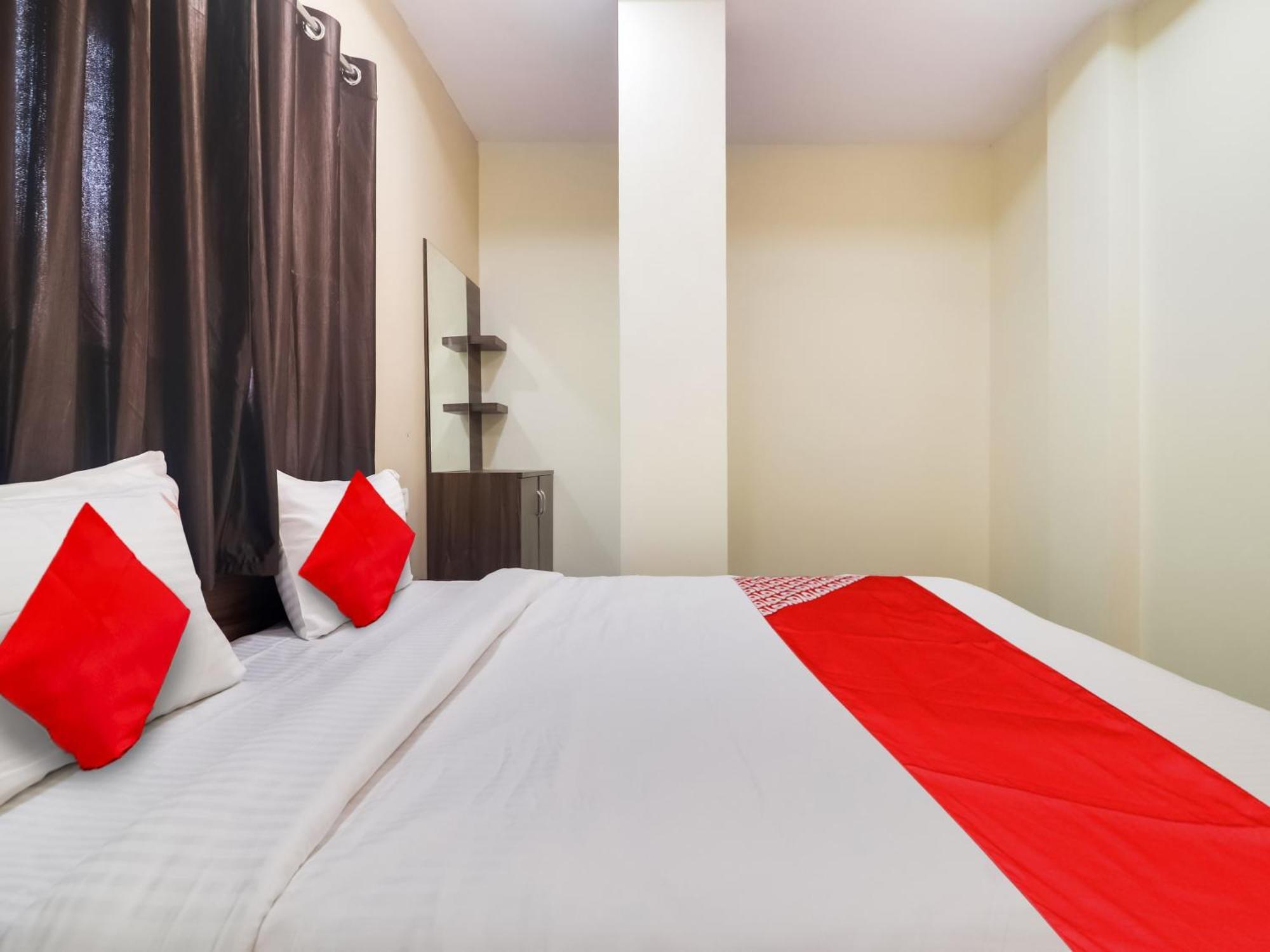 Hotel O Red Stone Hotels Haiderabad Buitenkant foto