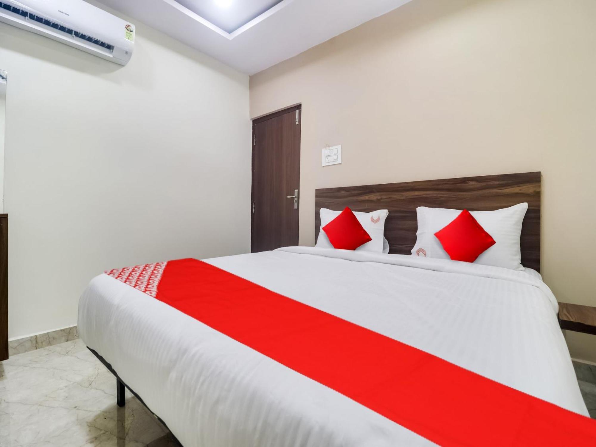 Hotel O Red Stone Hotels Haiderabad Buitenkant foto