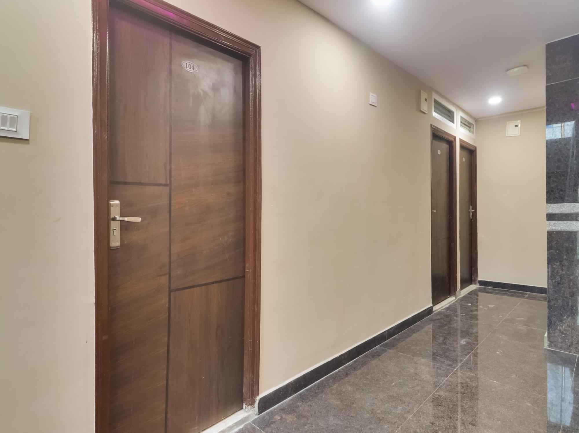 Hotel O Red Stone Hotels Haiderabad Buitenkant foto