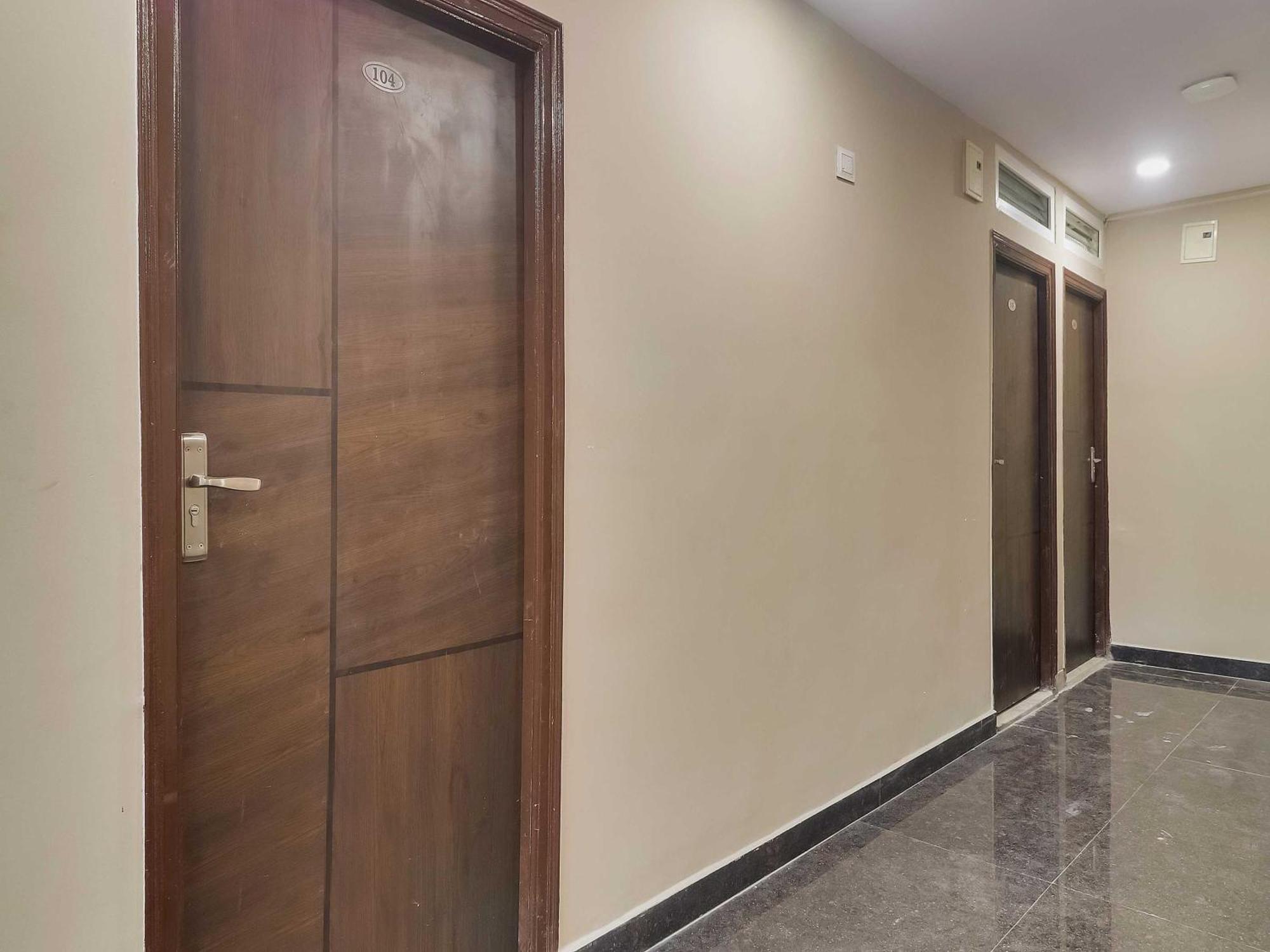 Hotel O Red Stone Hotels Haiderabad Buitenkant foto
